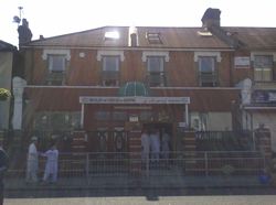 Masjid-e-Owais-e-Qarni (Ilford, Redbridge, London)